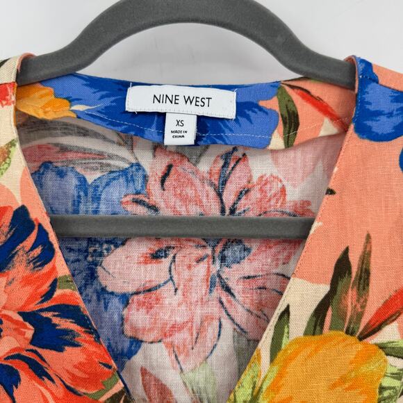Nine West Womens XS Multicolor Floral Linen Flutter Cap Sleeve Button Blouse Top - Picture 3 of 10
